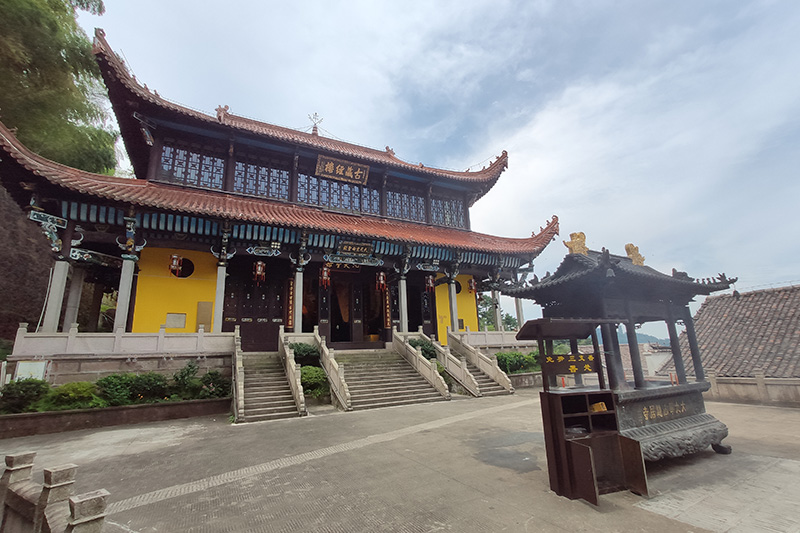 宝刹剪影