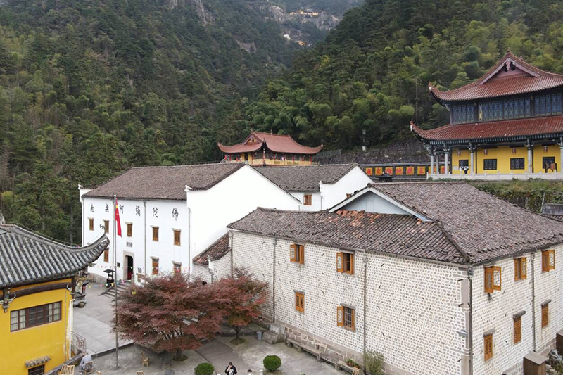 宝刹剪影